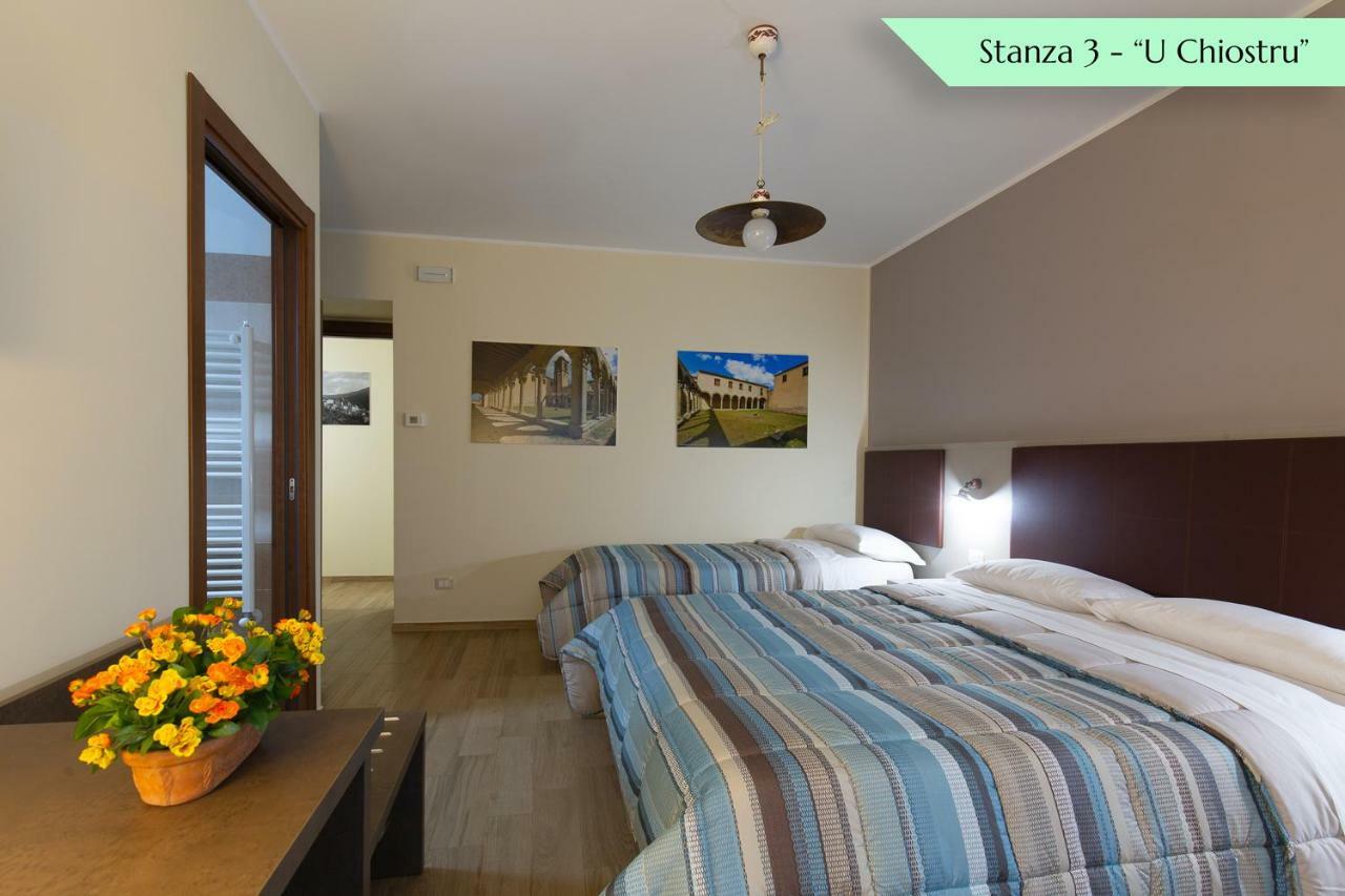 Sant'Angelo di Brolo B&B Loreto المظهر الخارجي الصورة