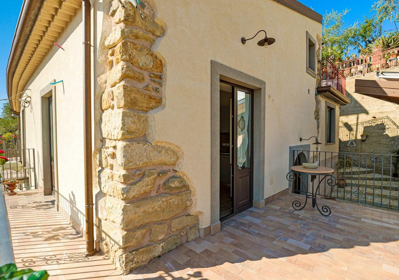 Sant'Angelo di Brolo B&B Loreto المظهر الخارجي الصورة